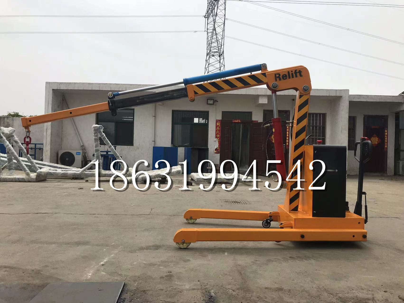 科尔沁右翼前旗久征定做3吨三轮随车吊 农用园林绿化移树吊 平板工程用小吊机